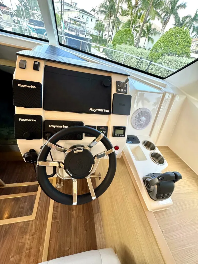 Slide: The Image of Aquila 44 PC 2023 - 4793165