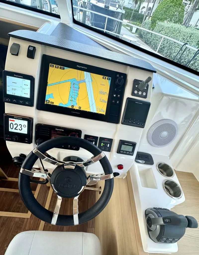 Slide: The Image of Aquila 44 PC 2023 - 4793166