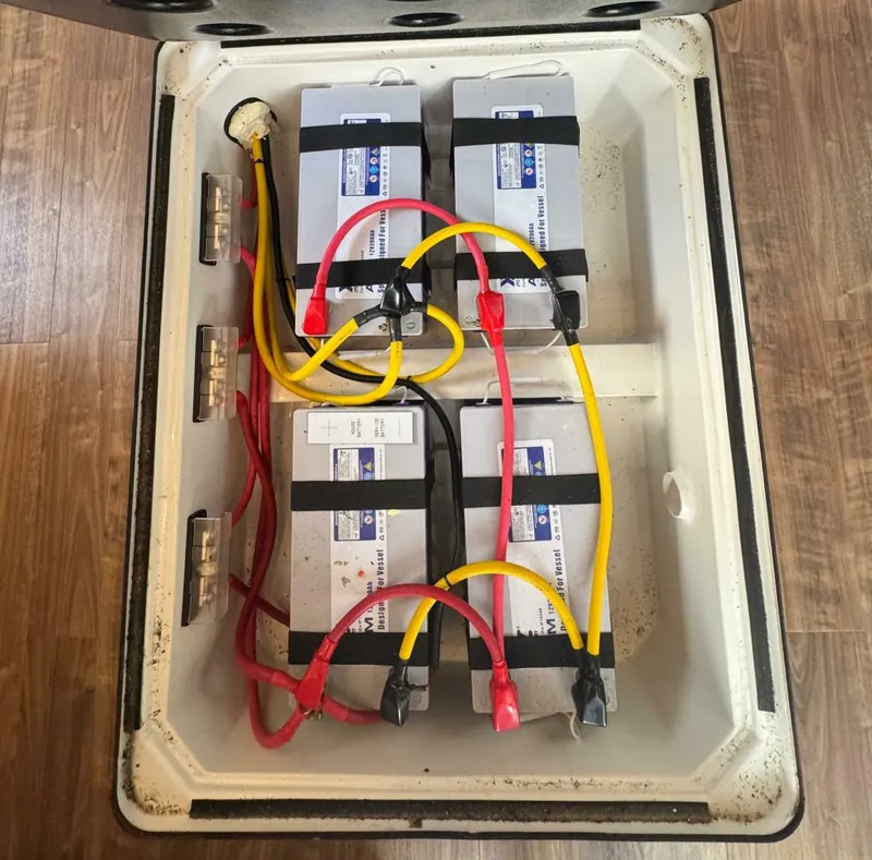 Slide: The Image of Aquila 44 PC 2023 - 4793185