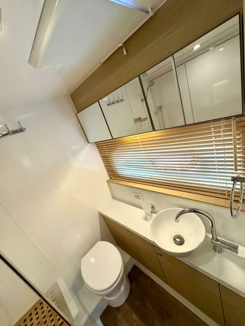 Slide: The Image of Aquila 44 PC 2023 - 4793216