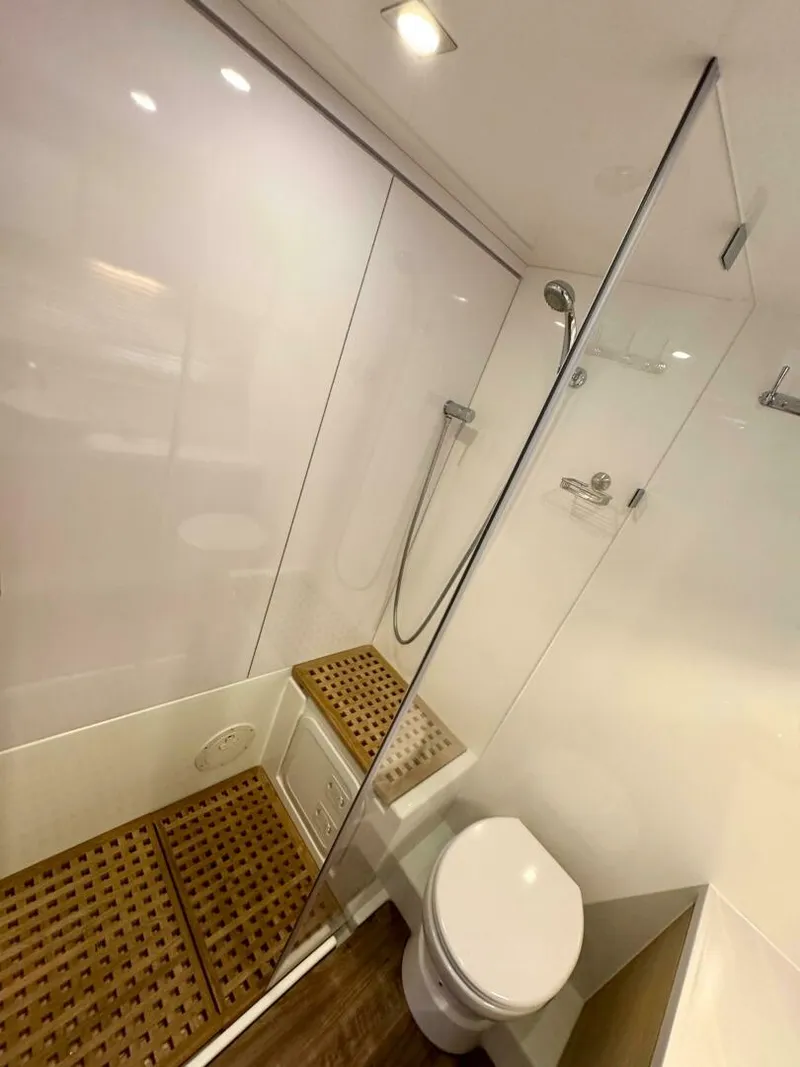 Slide: The Image of Aquila 44 PC 2023 - 4793219