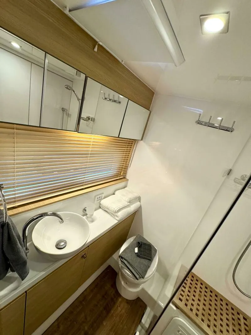 Slide: The Image of Aquila 44 PC 2023 - 4793228