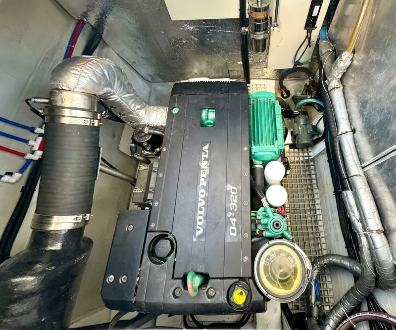 Slide: The Image of Aquila 44 PC 2023 - 4793231