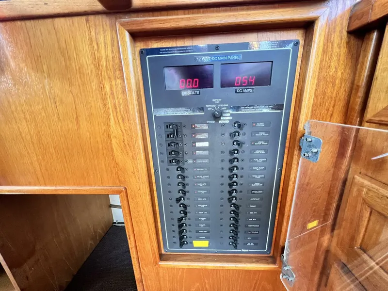 Slide: The Image of Uniflite 53 1983 - 4794239