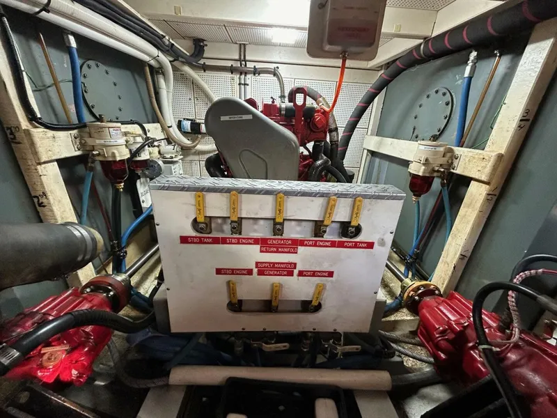 Slide: The Image of Grand Banks Classic 1986 - 4794150