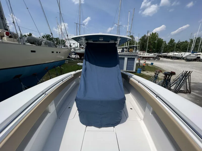 Slide: The Image of Invincible 36 Open Fisherman 2022 - 4795008