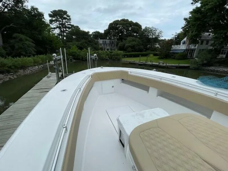 Slide: The Image of Invincible 36 Open Fisherman 2022 - 4795013