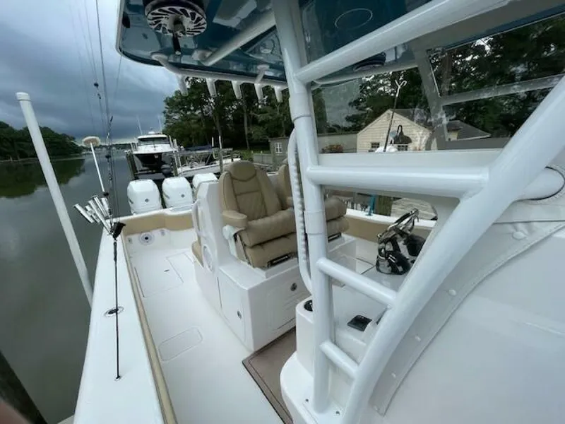 Slide: The Image of Invincible 36 Open Fisherman 2022 - 4795016