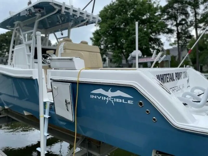 Slide: The Image of Invincible 36 Open Fisherman 2022 - 4795025