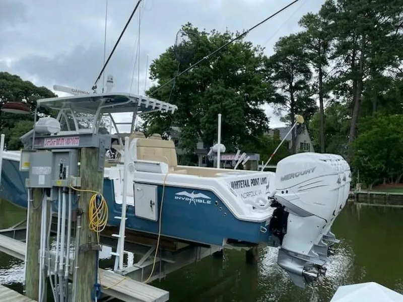 Slide: The Image of Invincible 36 Open Fisherman 2022 - 4795026