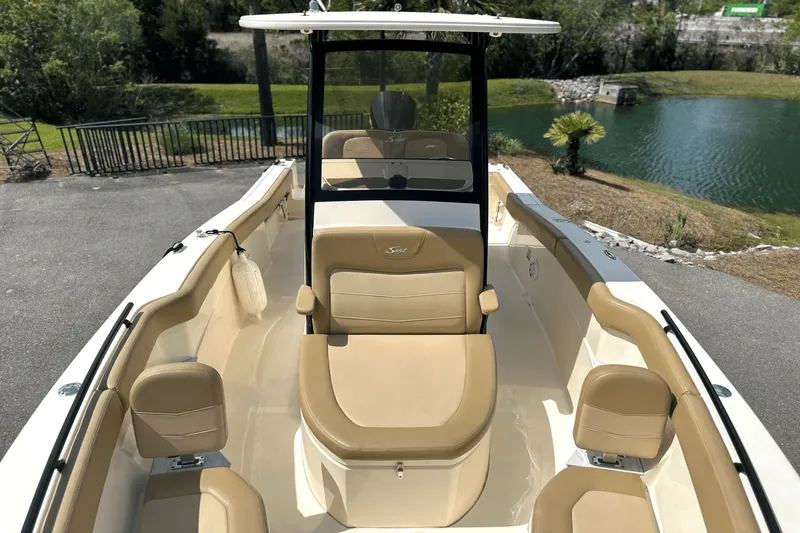 Slide: The Image of Scout 235 XSF 2020 - 18