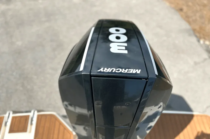 Slide: The Image of Scout 235 XSF 2020 - 2