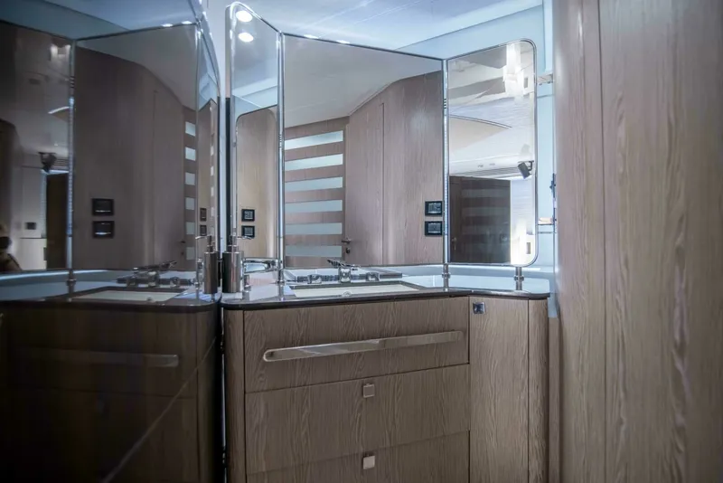 Slide: The Image of Azimut 70 Triple Play - 2019 Azimut S7 Triple Play - 7650969