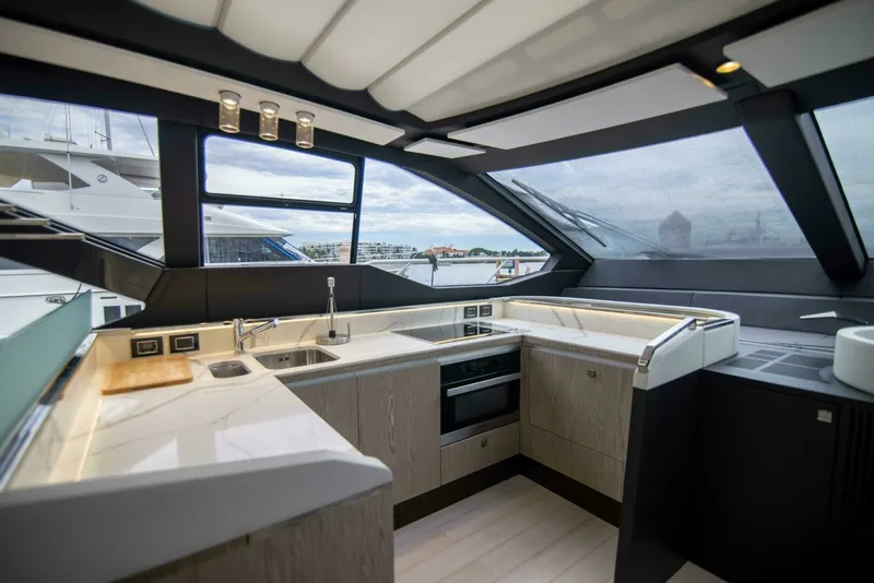 Slide: The Image of Azimut 70 Triple Play - 2019 Azimut S7 Triple Play - 7650959