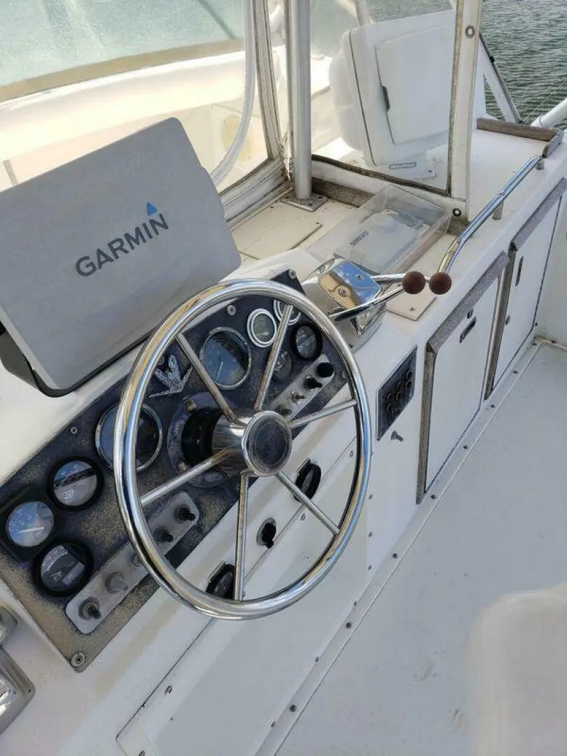 Slide: The Image of Bertram 35 Convertible 1982 - 4796164