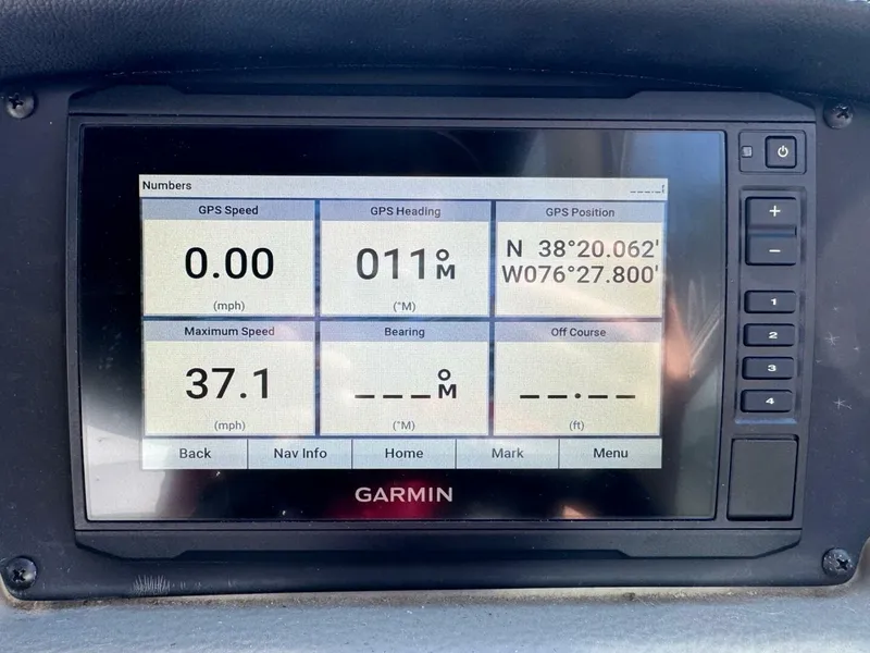 Slide: The Image of Crownline Boats 264CR 2020 - 4796356