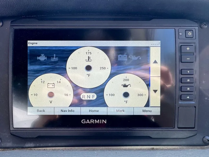 Slide: The Image of Crownline Boats 264CR 2020 - 4796361