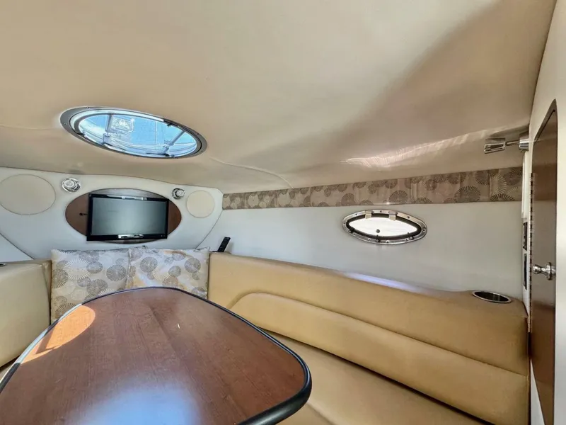 Slide: The Image of Crownline Boats 264CR 2020 - 4796368