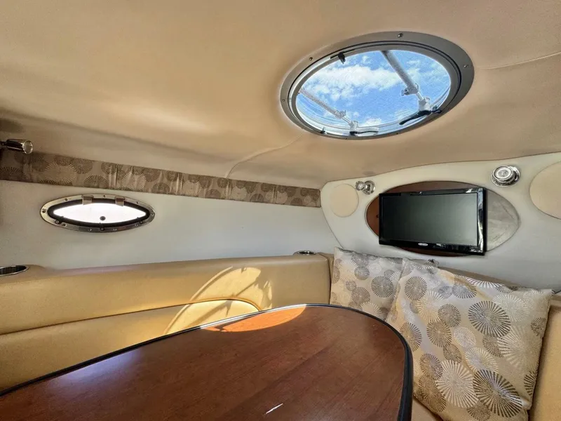 Slide: The Image of Crownline Boats 264CR 2020 - 4796371