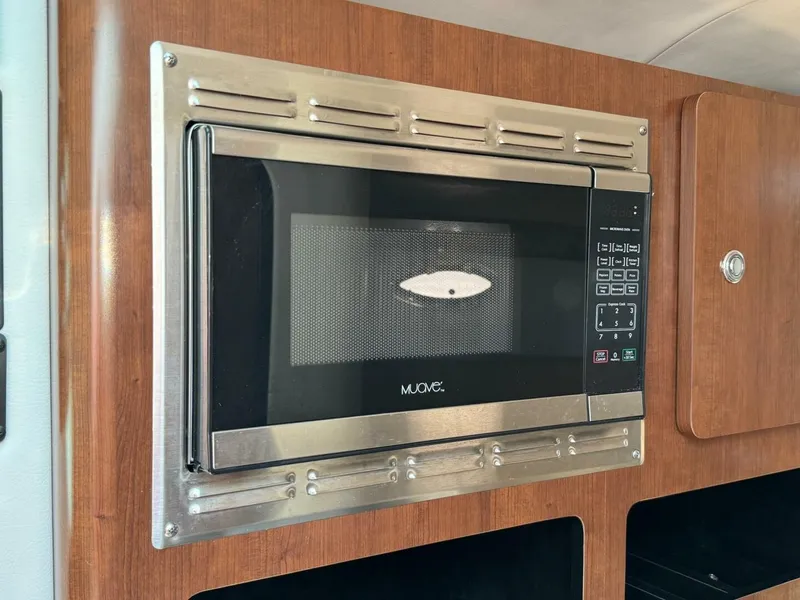 Slide: The Image of Crownline Boats 264CR 2020 - 4796383