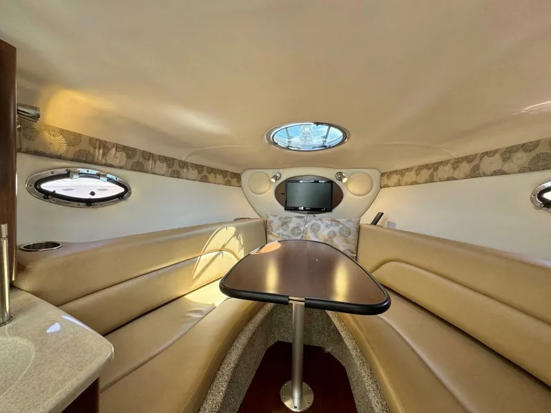 Slide: The Image of Crownline Boats 264CR 2020 - 4796400