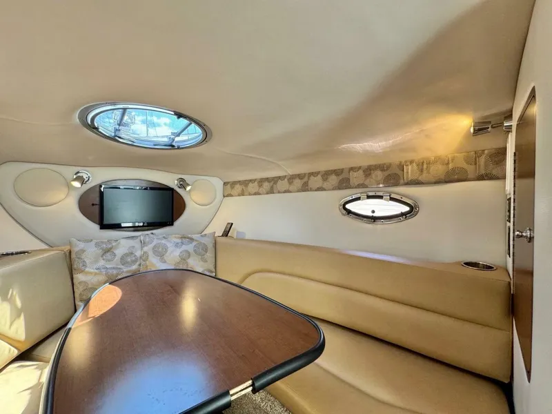 Slide: The Image of Crownline Boats 264CR 2020 - 4796401