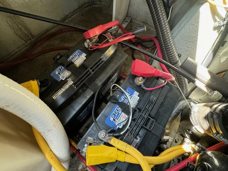 Slide: The Image of Crownline Boats 264CR 2020 - 4796426