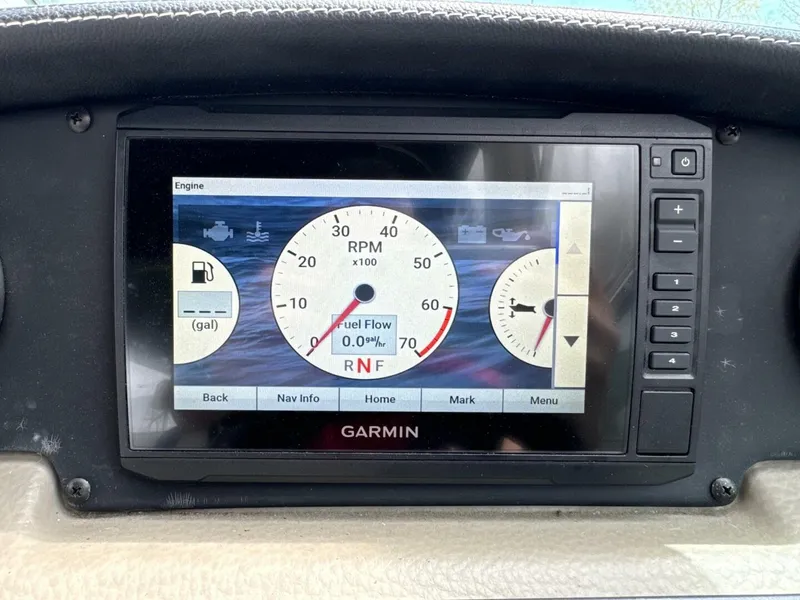 Slide: The Image of Crownline Boats 264CR 2020 - 4796431