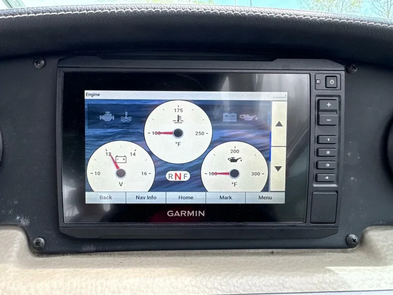 Slide: The Image of Crownline Boats 264CR 2020 - 4796432