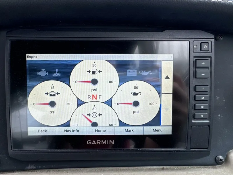 Slide: The Image of Crownline Boats 264CR 2020 - 4796433