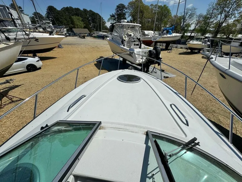 Slide: The Image of Crownline Boats 264CR 2020 - 4796289