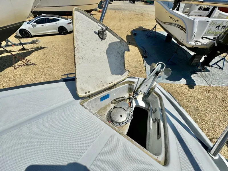 Slide: The Image of Crownline Boats 264CR 2020 - 4796294