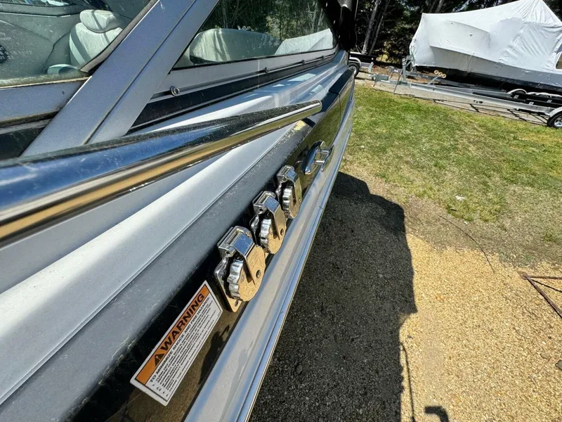 Slide: The Image of Crownline Boats 264CR 2020 - 4796298