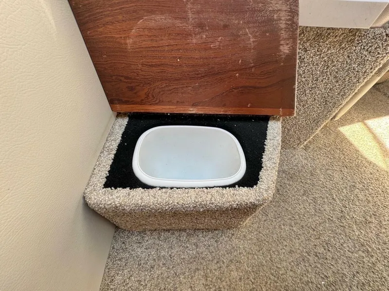 Slide: The Image of Crownline Boats 264CR 2020 - 4796309