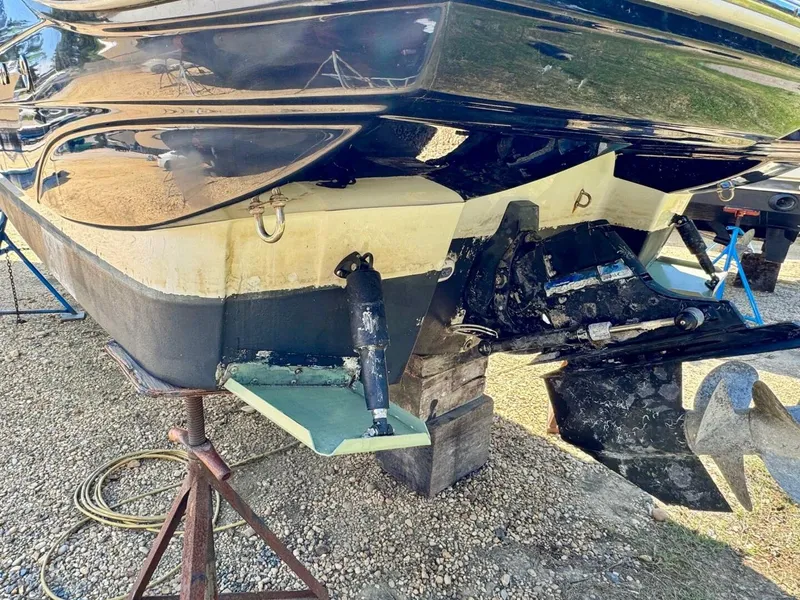 Slide: The Image of Crownline Boats 264CR 2020 - 4796258