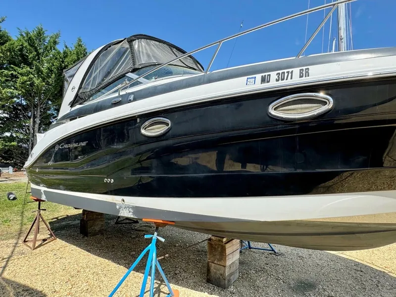 Slide: The Image of Crownline Boats 264CR 2020 - 4796313