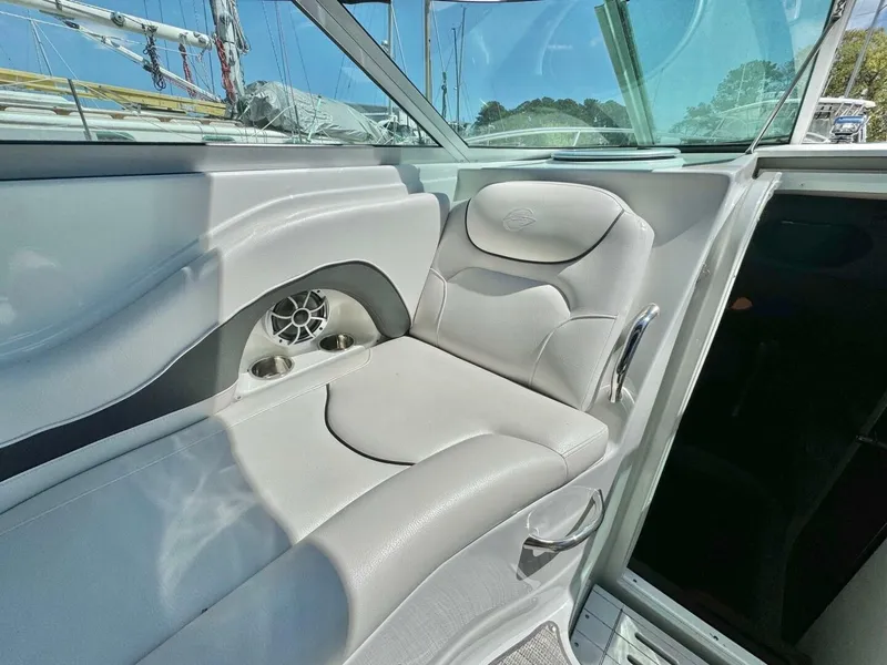 Slide: The Image of Crownline Boats 264CR 2020 - 4796325