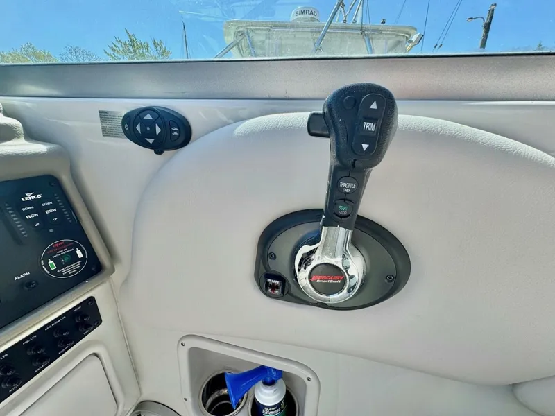 Slide: The Image of Crownline Boats 264CR 2020 - 4796329