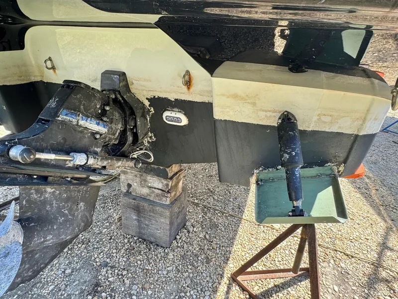 Slide: The Image of Crownline Boats 264CR 2020 - 4796260