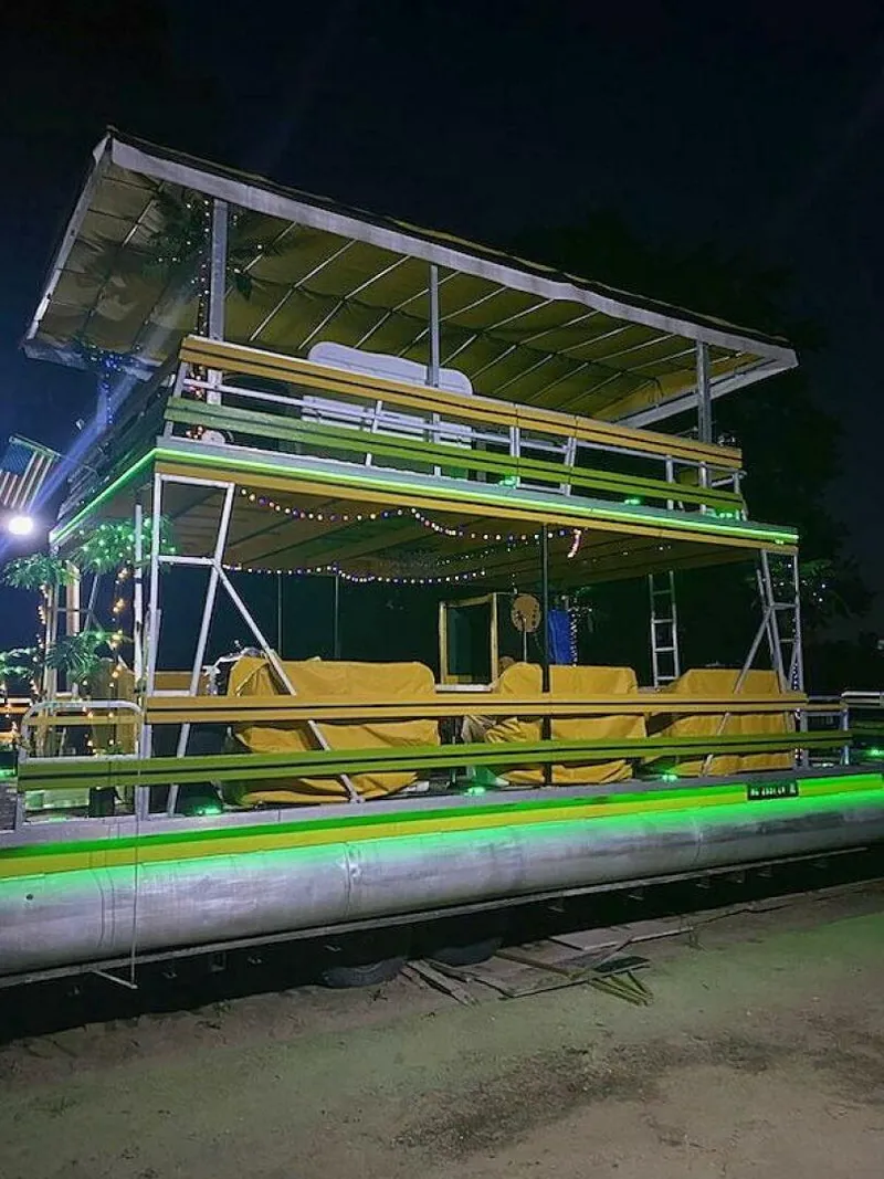 Slide: The Image of Crest 35 Double Decker 2008 - 4823442