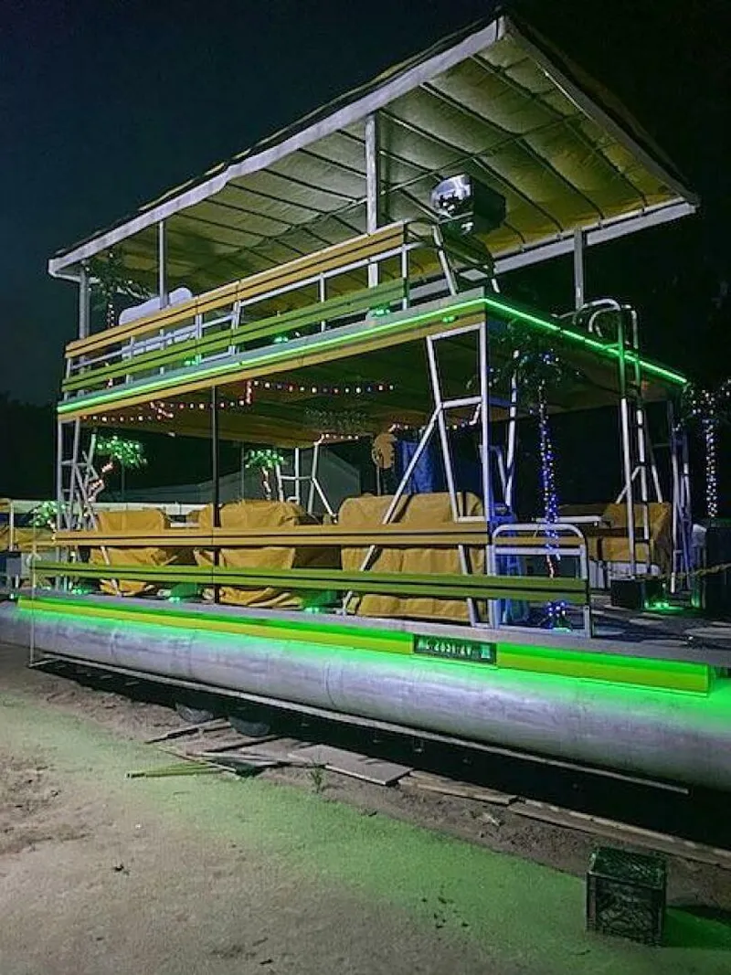 Slide: The Image of Crest 35 Double Decker 2008 - 4823435