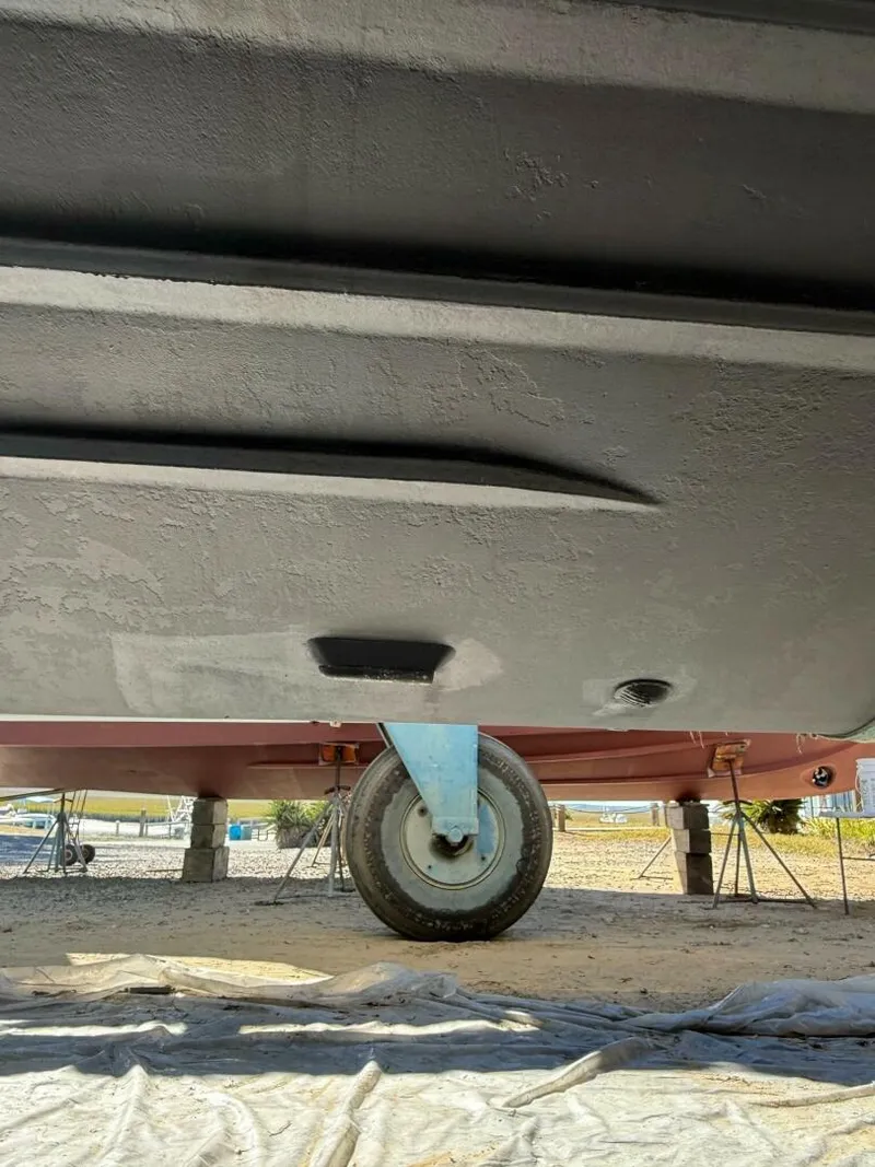 Slide: The Image of Bertram 31 Viajero- Bottom Paint  1974 Princess 31 Viajero - 5809660