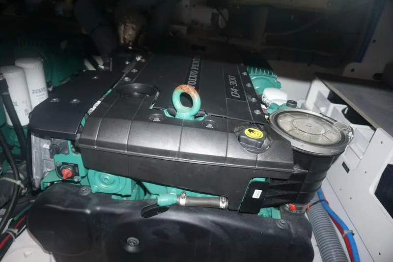 Slide: The Image of 2022 Beneteau Grand Turismo 41 War Downs Eagle Port Engine - 4798719