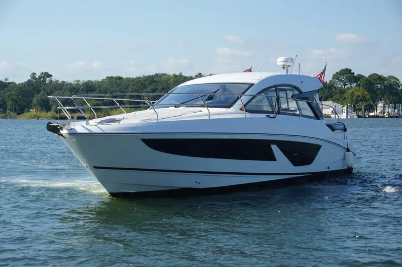 Slide: The Image of 2022 Beneteau Grand Turismo 41 War Downs Eagle Port Bow - 4798729