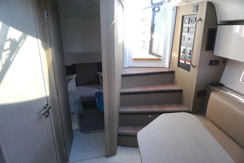 Slide: The Image of 2022 Beneteau Grand Turismo 41 War Downs Eagle Salon (2) - 4798639