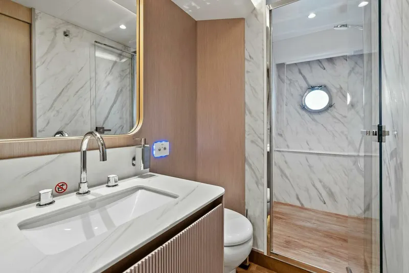 Slide: The Image of 2026 Absolute 70 Navetta - Head - 5948105