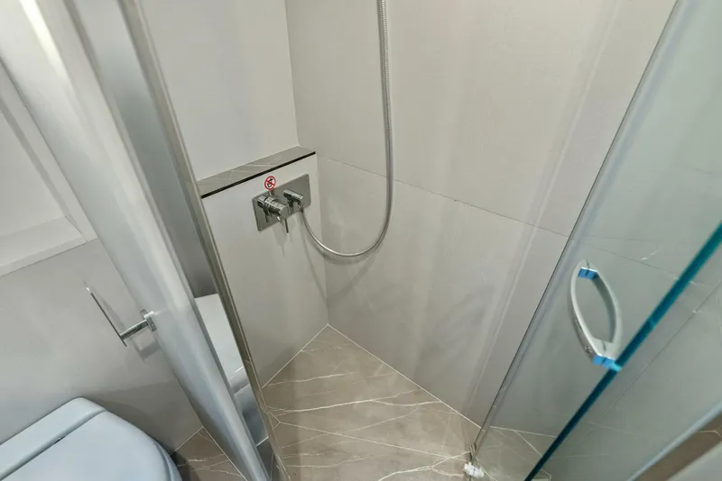 Slide: The Image of 2026 Absolute 70 Navetta - Head - 5948086