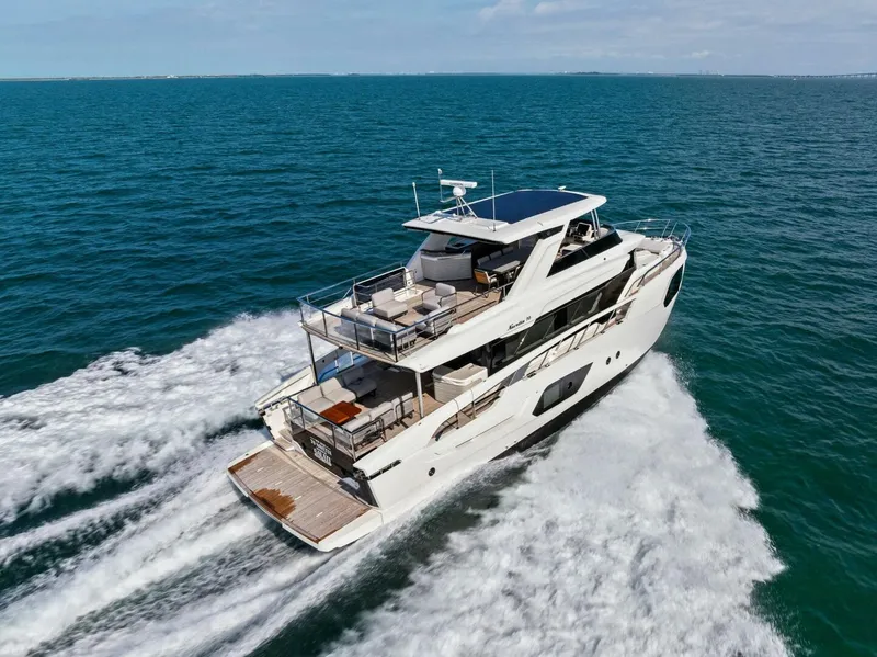 Slide: The Image of 2026 Absolute 70 Navetta - Profile - 5948067