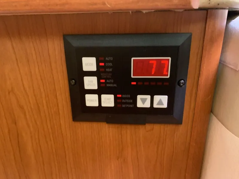 Slide: The Image of Hunter 45 Deck Salon 2009 - 4800247