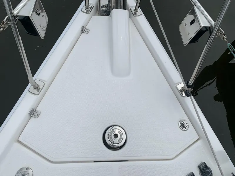 Slide: The Image of Hunter 45 Deck Salon 2009 - 4800159